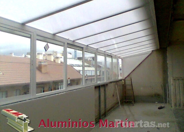 ventanas y techo en aluminio
